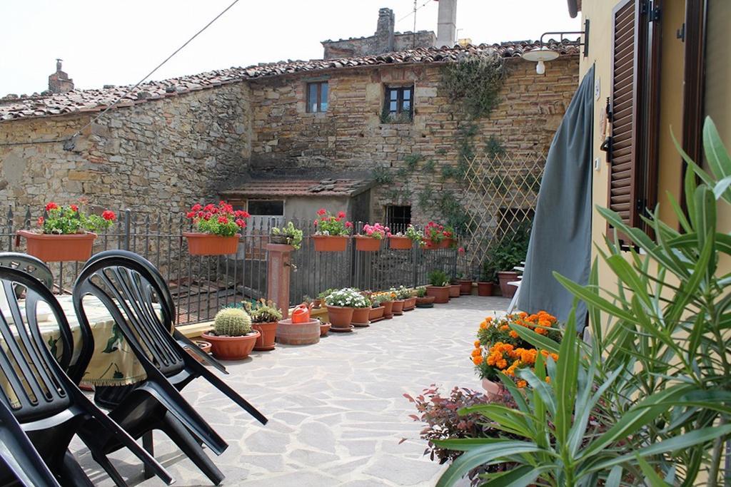 Casa Vacanze In Borgo Monteverdi Marittimo Luaran gambar