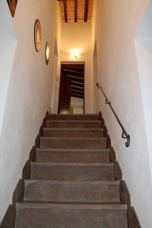 Casa Vacanze In Borgo Monteverdi Marittimo Luaran gambar